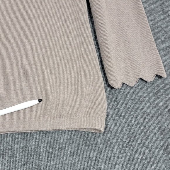 Philosophy Sweater Womens Small Taupe Brown Knit 3/4 Sleeve Scalloped Pullover - Picture 10 of 14